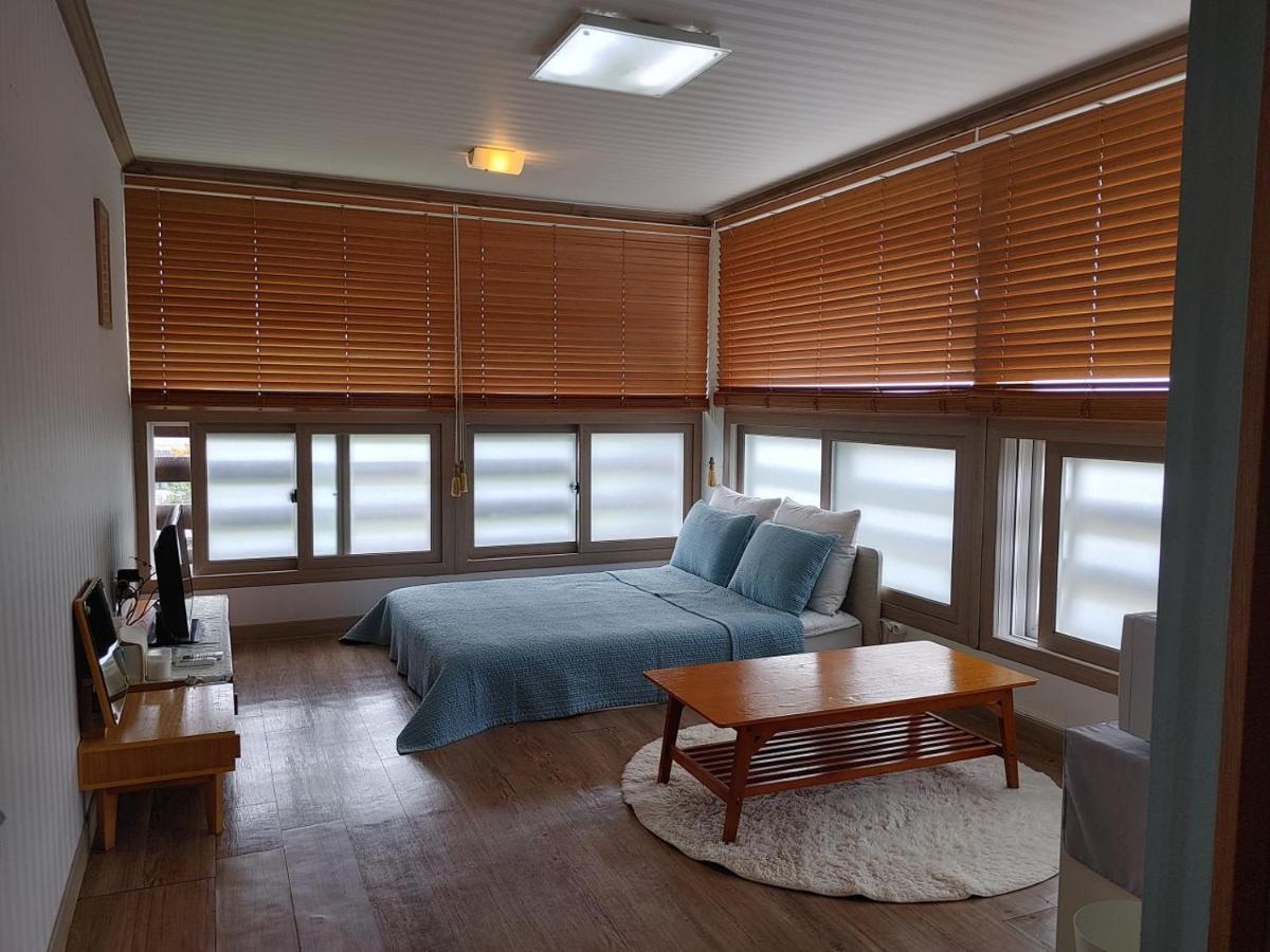 Moon Forest Guesthouse Jeju Eksteriør billede