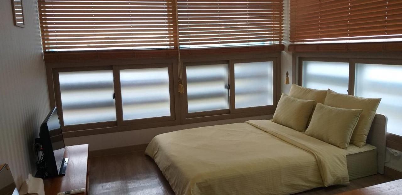 Moon Forest Guesthouse Jeju Eksteriør billede