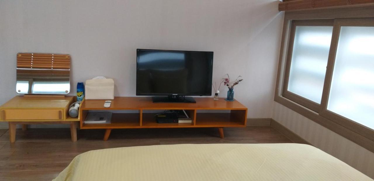 Moon Forest Guesthouse Jeju Eksteriør billede